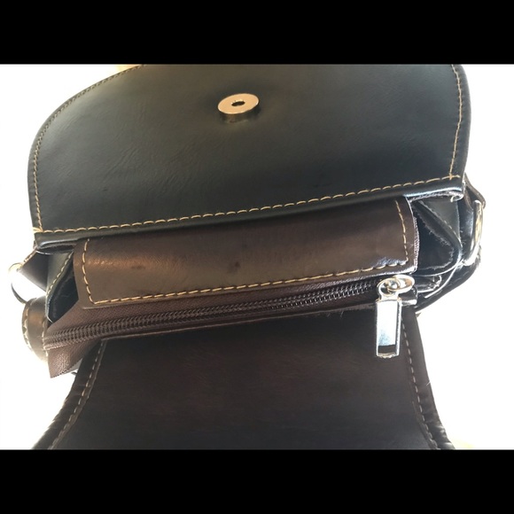 Classic black/brown cross-body purse - Picture 4 of 4